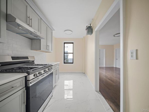 1372 Shakespeare Avenue 4C, Bronx NY 10452