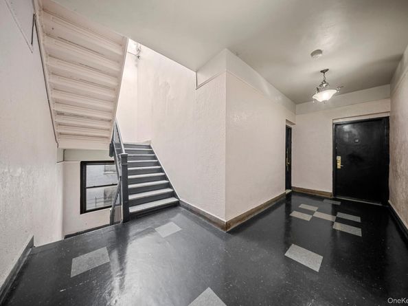 1372 Shakespeare Avenue 4C, Bronx NY 10452