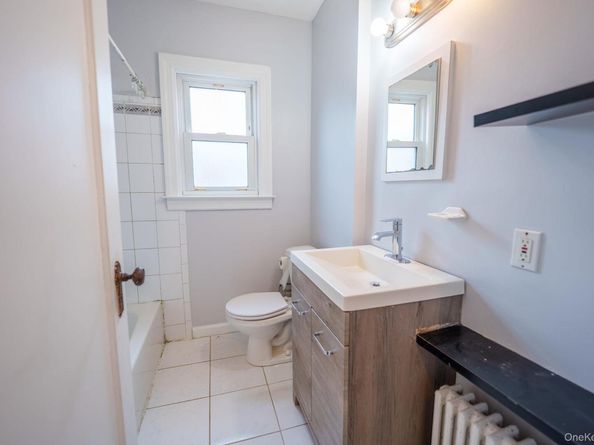 123 Nugent Street, New Hyde Park NY 11040