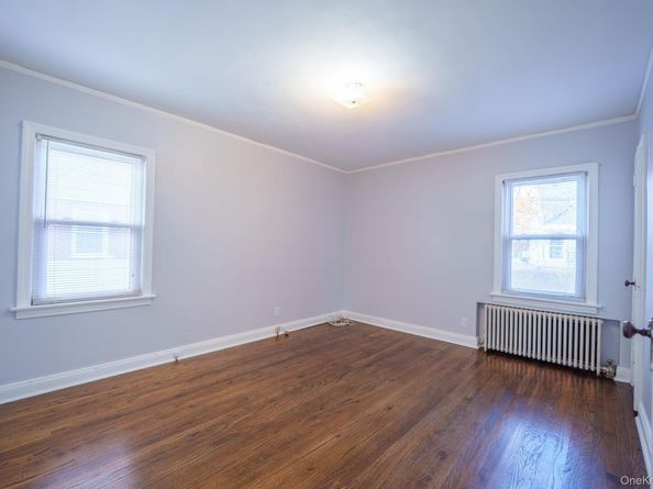 123 Nugent Street, New Hyde Park NY 11040