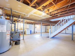 123 Nugent Street, New Hyde Park NY 11040