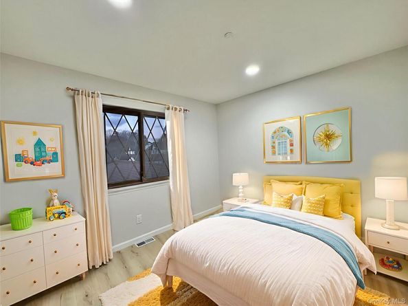 45 Briar Hill Court, Middle Island NY 11953