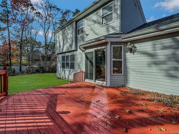 70 Gull Dip Road, Ridge NY 11961