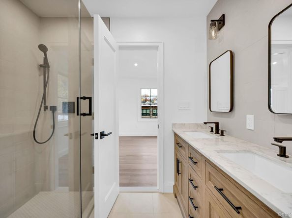 82 Seton Drive, New Rochelle NY 10804