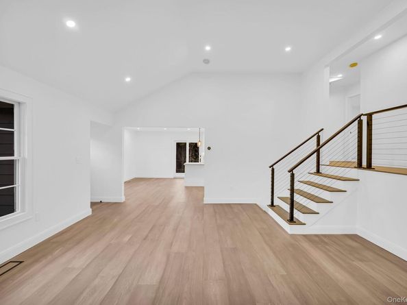 82 Seton Drive, New Rochelle NY 10804