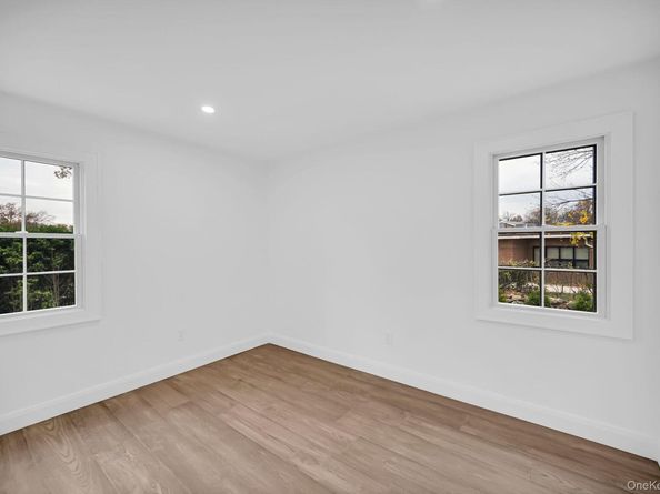 82 Seton Drive, New Rochelle NY 10804