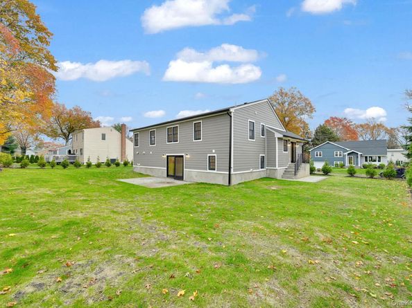 82 Seton Drive, New Rochelle NY 10804