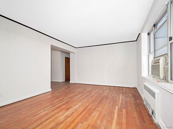 27-10 Parsons Boulevard 6H, Flushing NY 11354