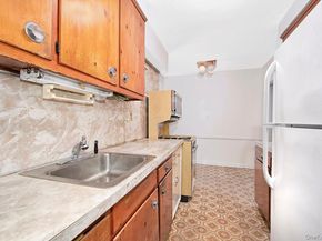 27-10 Parsons Boulevard 6H, Flushing NY 11354