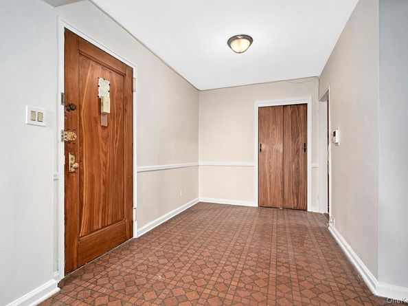 27-10 Parsons Boulevard 6H, Flushing NY 11354