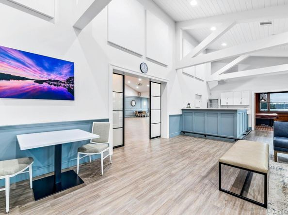 509 Oak Bluff Court, Moriches NY 11955