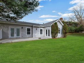 509 Oak Bluff Court, Moriches NY 11955