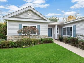 509 Oak Bluff Court, Moriches NY 11955