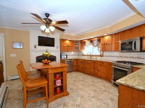 27 Albright Road, Coram NY 11727