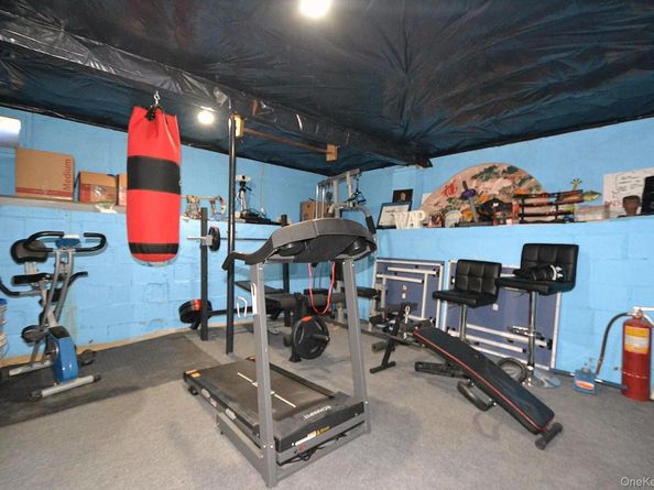 27 Albright Road, Coram NY 11727