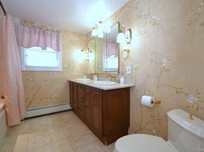 27 Albright Road, Coram NY 11727