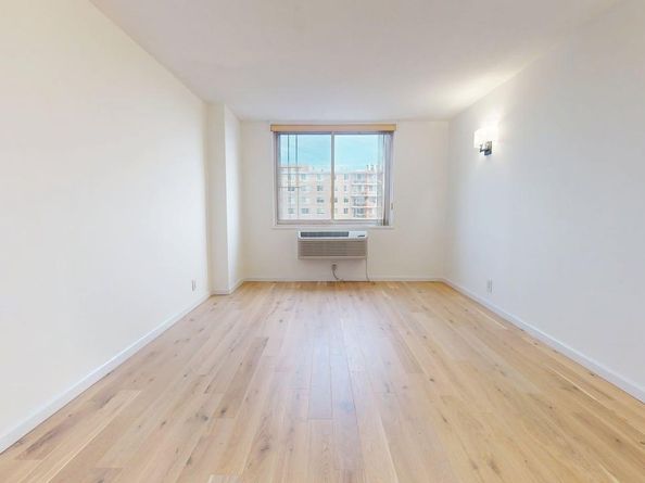 118-17 Union Turnpike 18H, Forest Hills NY 11375