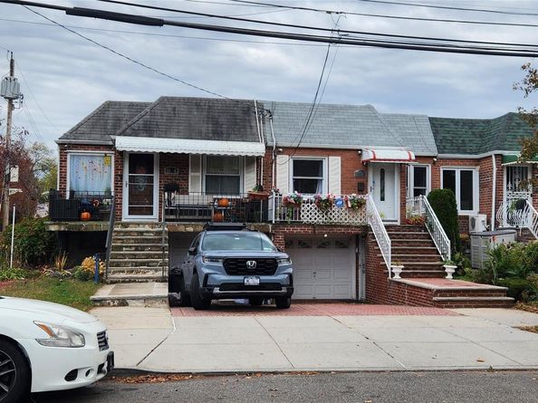 11516 Poppenhusen Avenue, College Point NY 11356