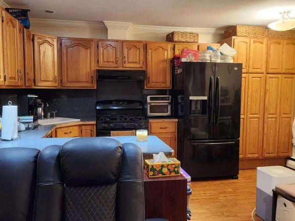 11516 Poppenhusen Avenue, College Point NY 11356