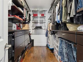 5 Vernon Street, Plainview NY 11803