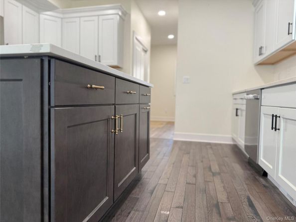 247 N Dunton Avenue, East Patchogue NY 11772