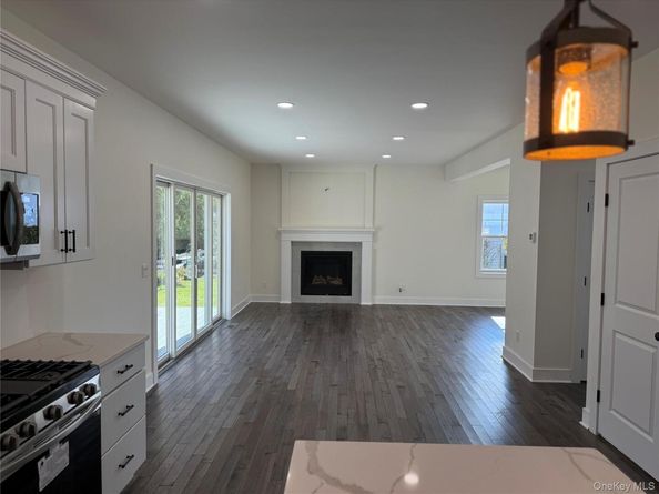 247 N Dunton Avenue, East Patchogue NY 11772