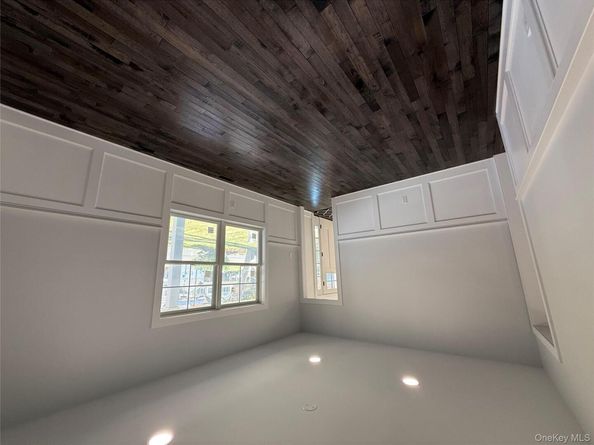 247 N Dunton Avenue, East Patchogue NY 11772