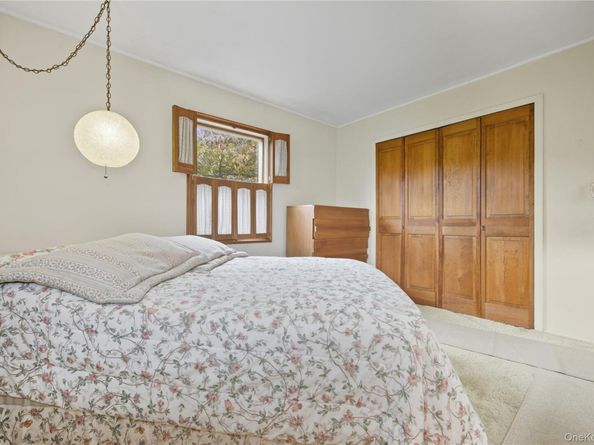 150 Kingfisher Road, Levittown NY 11756