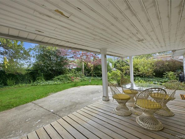 150 Kingfisher Road, Levittown NY 11756