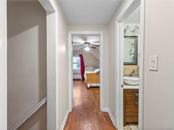 85 Todd Road, Valley Stream NY 11580