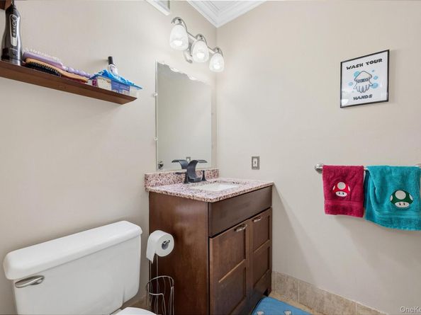 50 Dekalb Avenue E6, White Plains NY 10605