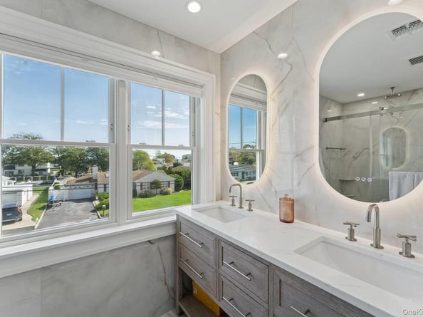 12 Marlin Road, East Quogue NY 11942