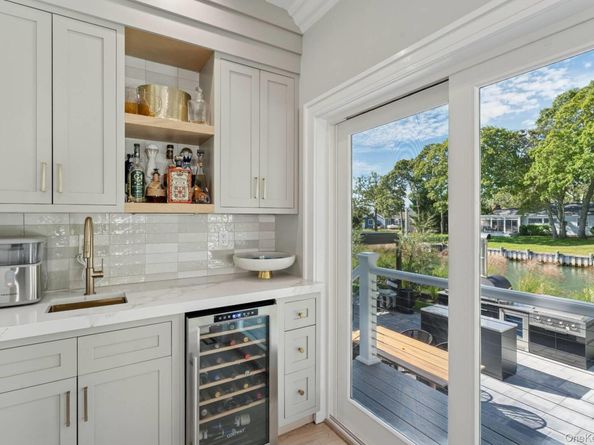 12 Marlin Road, East Quogue NY 11942