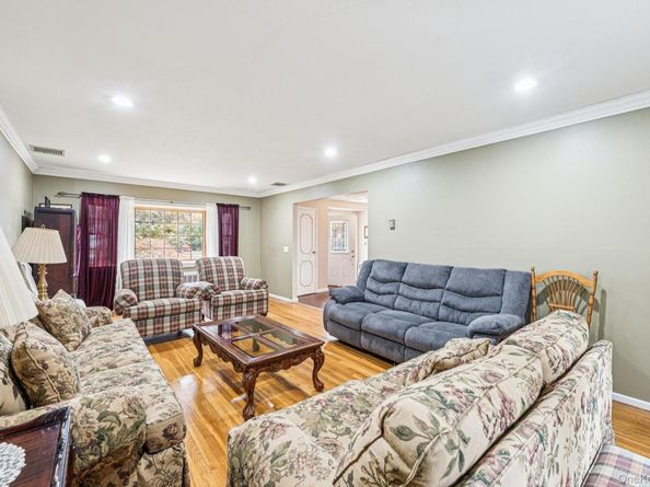 9 Princeton Drive, Plainview NY 11803