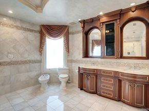 181-30 Tudor Road, Jamaica Estates NY 11432