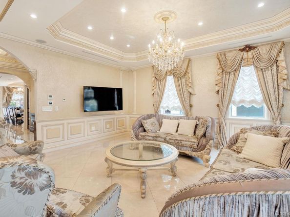 181-30 Tudor Road, Jamaica Estates NY 11432