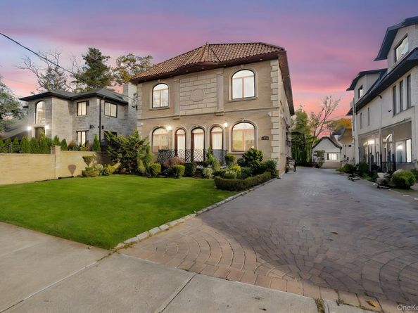 181-30 Tudor Road, Jamaica Estates NY 11432