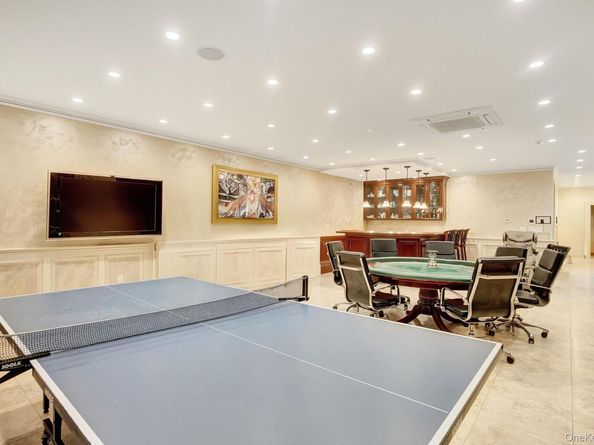 181-30 Tudor Road, Jamaica Estates NY 11432