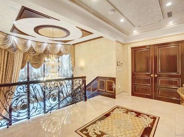 181-30 Tudor Road, Jamaica Estates NY 11432