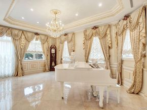 181-30 Tudor Road, Jamaica Estates NY 11432