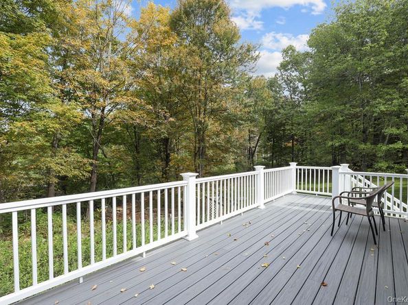 74 Ridgefield Avenue, South Salem NY 10590