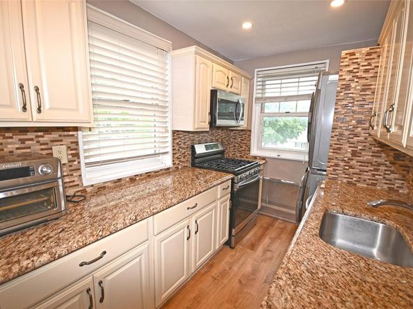 251-26 58th Avenue Upper, Little Neck NY 11362