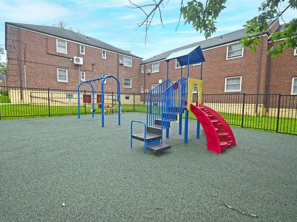 251-26 58th Avenue Upper, Little Neck NY 11362