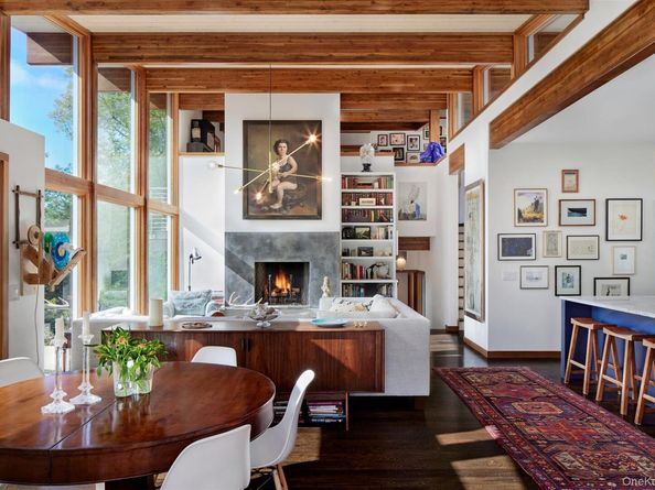 34 Old Neck Road S, Center Moriches NY 11934