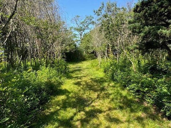 34 Old Neck Road S, Center Moriches NY 11934