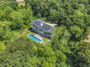 34 Old Neck Road S, Center Moriches NY 11934