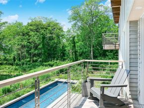 34 Old Neck Road S, Center Moriches NY 11934