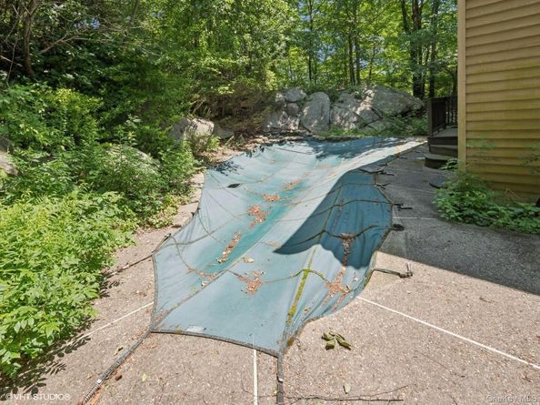 212 Elmwood Road, South Salem NY 10590