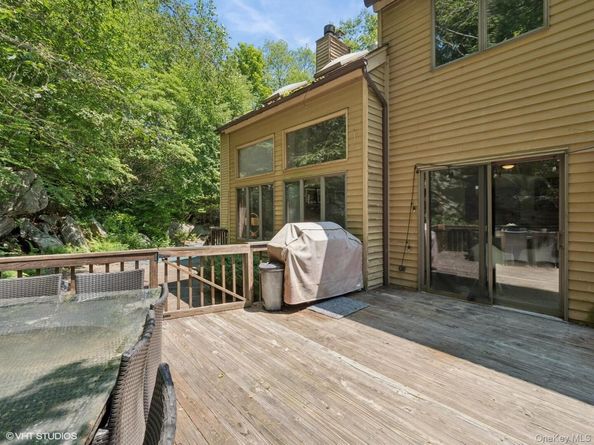 212 Elmwood Road, South Salem NY 10590