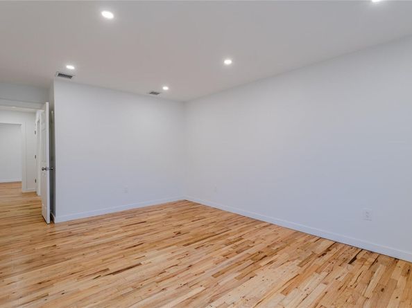 23 Waterford Drive, Wheatley Heights NY 11798